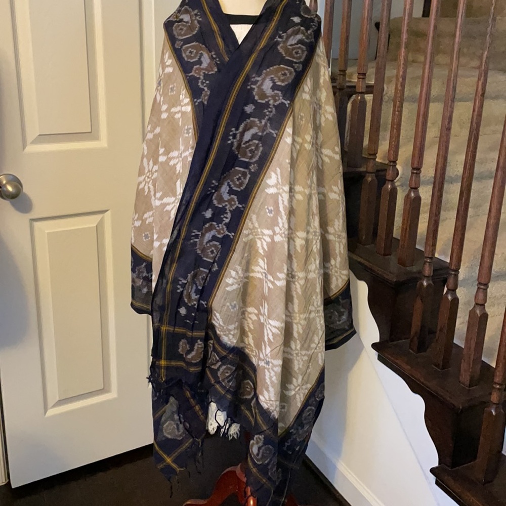 Idea Plus ikat HANDLOOM fringe wrap scarf EUC